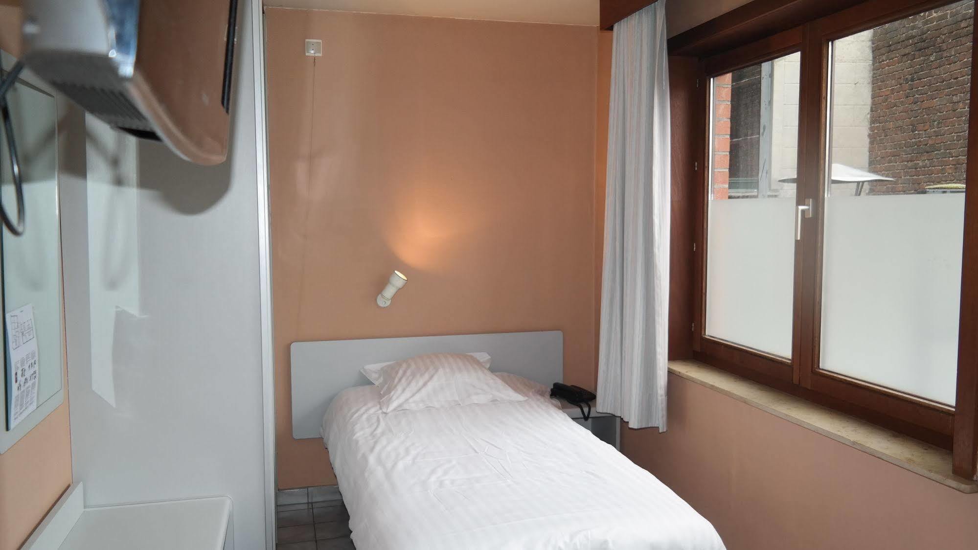 De Bonte Os Hotel & Tower Руселаре Екстериор снимка